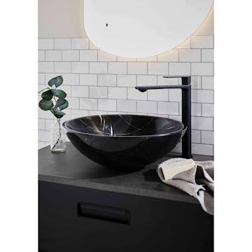 Tvättställ Noro Marble med Tvättställsblandare Neo