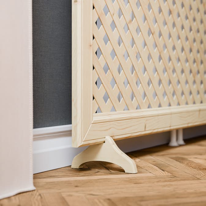 Fot Tass till Elementskydd Lundbergs Obehandlad Furu FCS