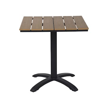 Bistrobord Outfit Mads