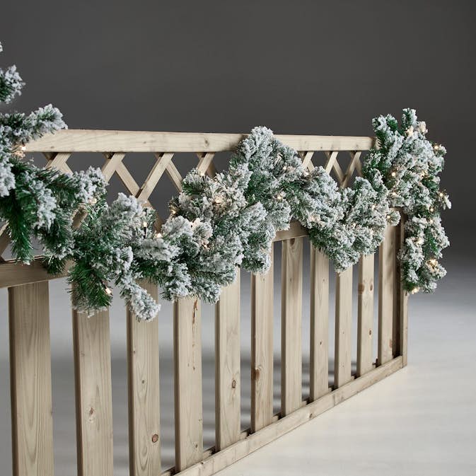 Girlang Nordic Winter Batteridriven inkl Ljus och Snö