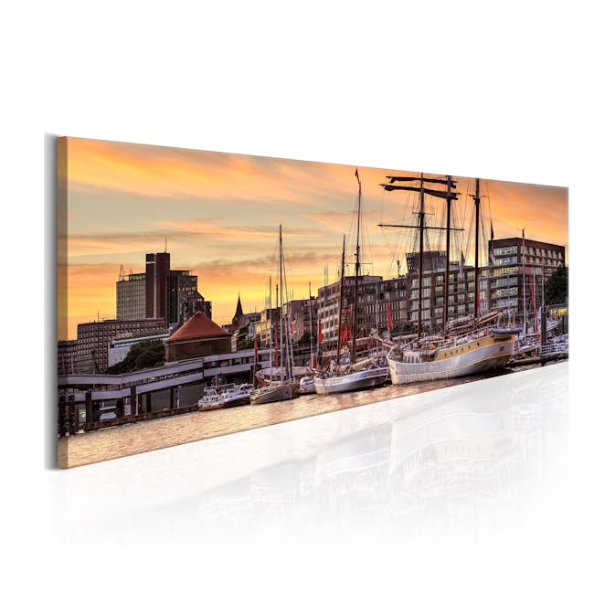 Tavla Arkiio Port In Hamburg