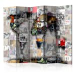 Rumsavdelare Arkiio World map Banksy 225x172 cm