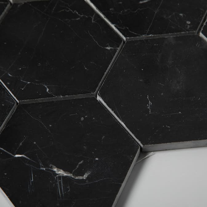 Natursten ArtStone Nero Marquina Hexagon Polerad 10x10 cm