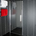Duschdörr Arrow Door Delvis Frostat Glas