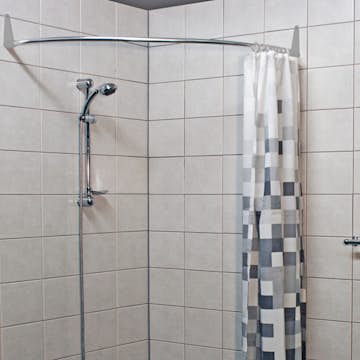 Duschstång Ericsindustrier Rundad för Hörn