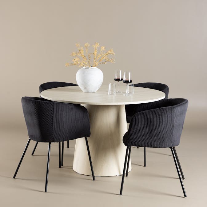 Matgrupp Venture Home Lanzo Ø120 med 4 st Berit Stolar