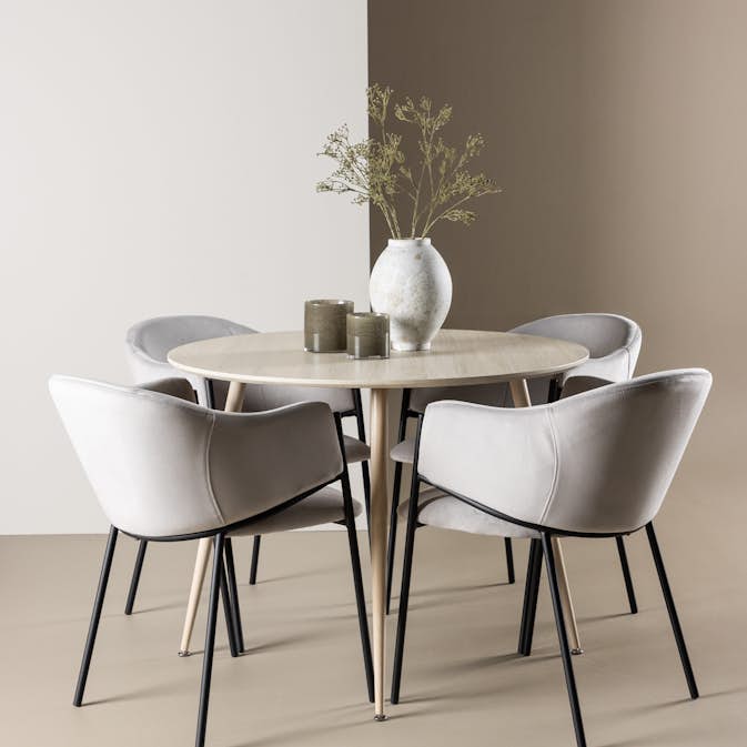 Matgrupp Venture Home Plaza Ø100 med 4 st Evelina Stolar