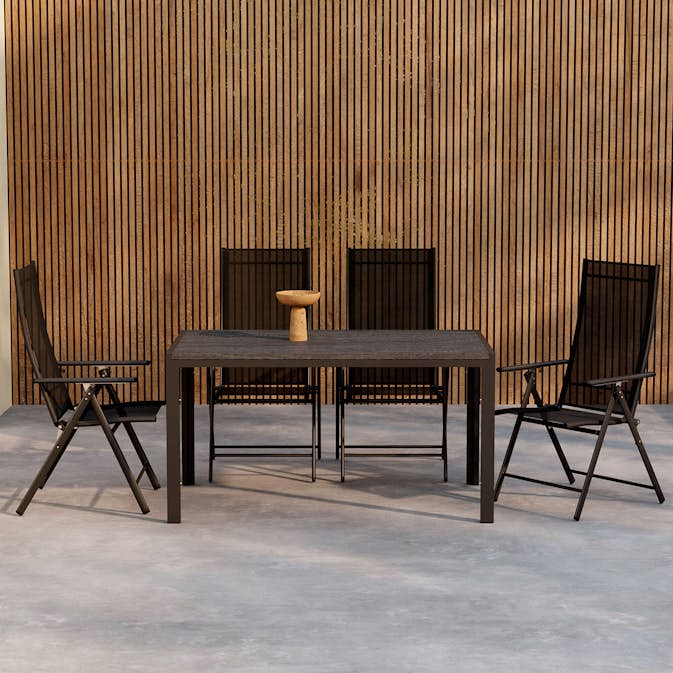 Trädgårdsmatgrupp Venture Home Mirko Matbord Svart med 4 st Levanzo Trädgårdsstol Svart