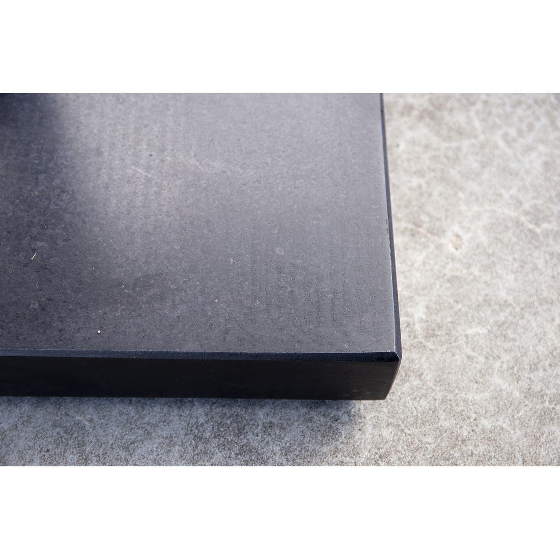 Stathera - Umbrella stone - Granite Svart