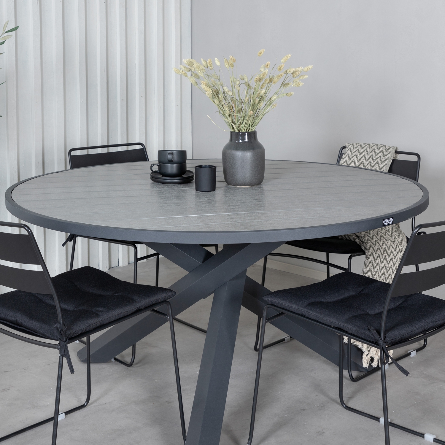 Matgrupp Venture Home Pincy med 4 Lawrence Matstolar