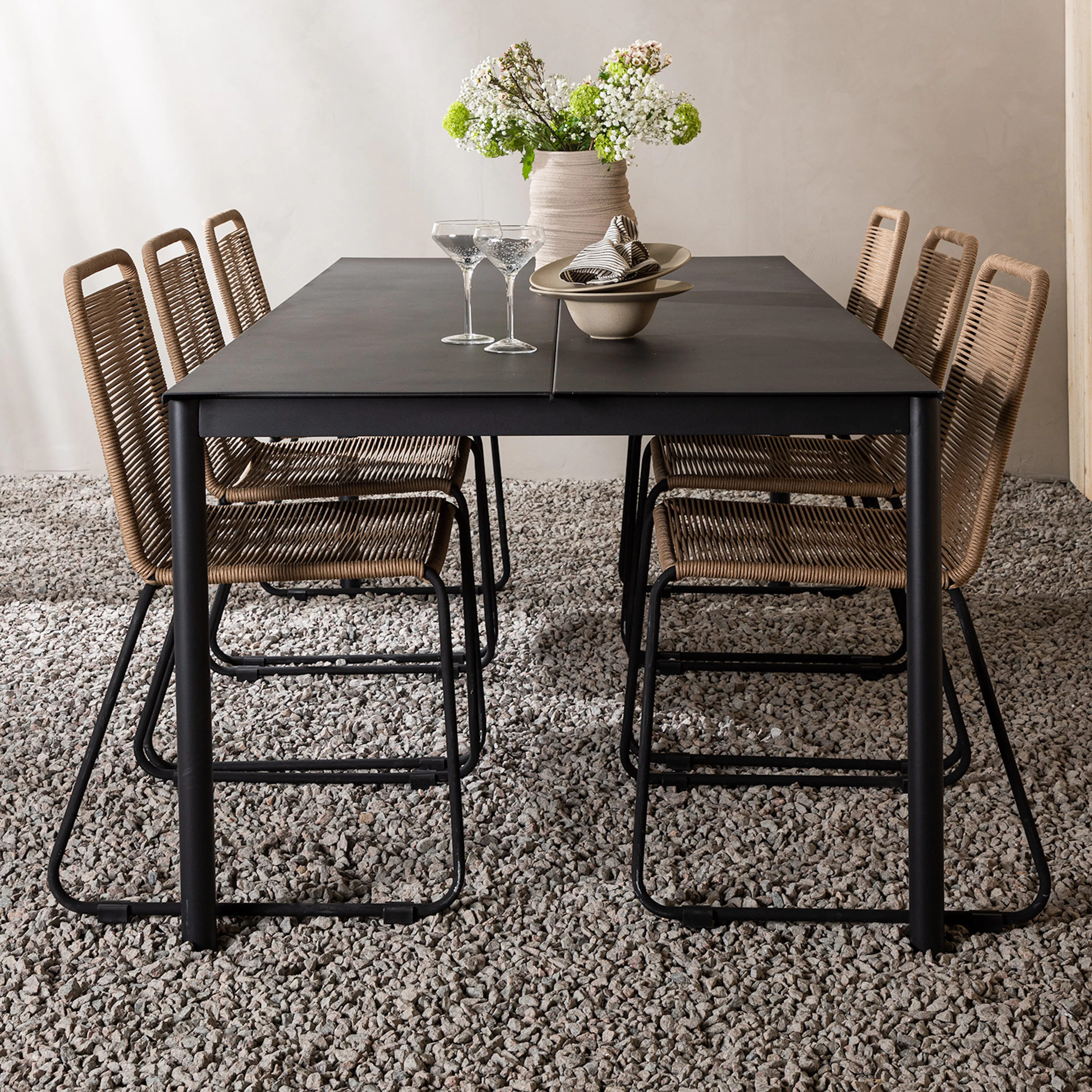 Matgrupp Utomhus Venture Home Modena 200x100 cm med 6 Lindos StapelTrädgårdsstolar