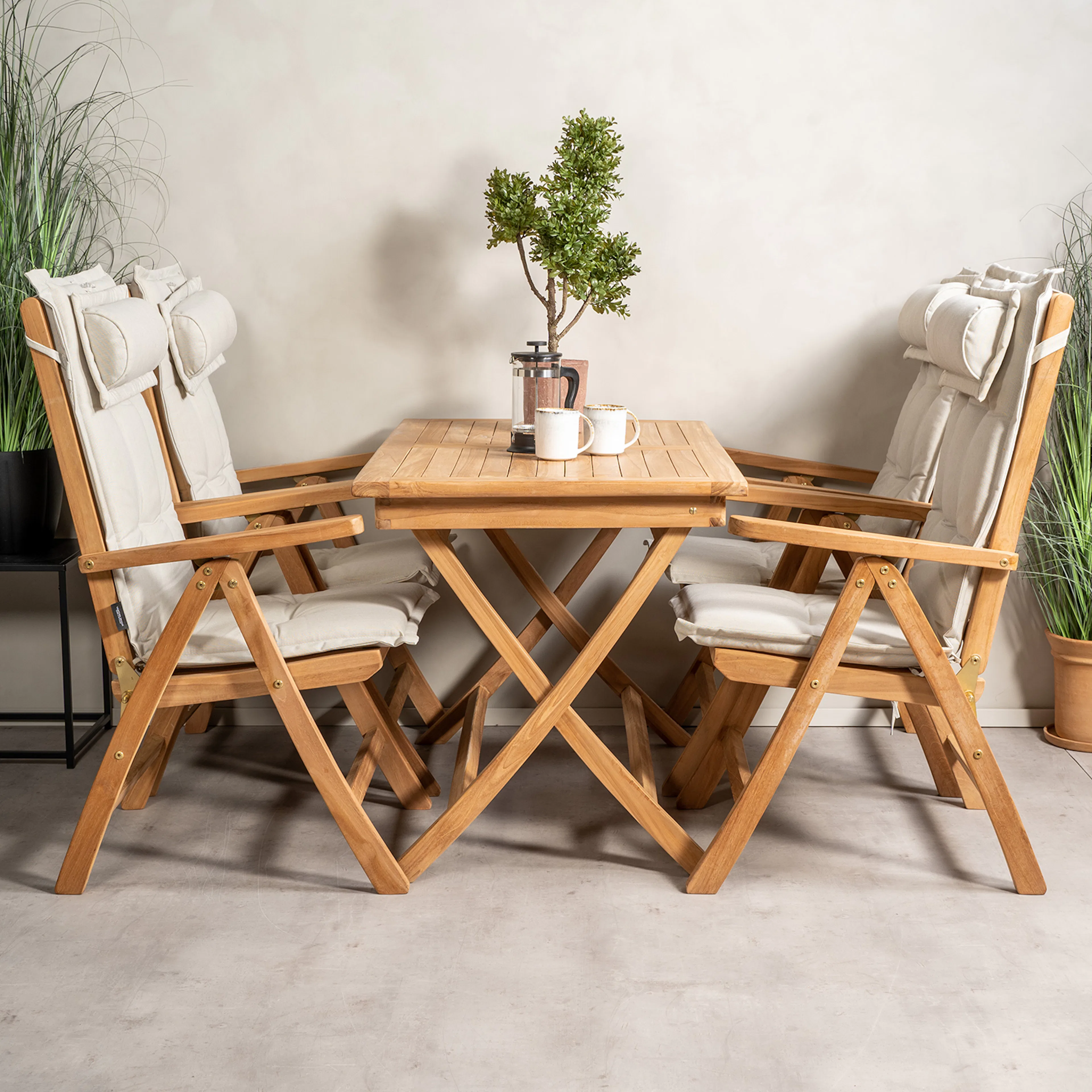 Matgrupp Venture Home Kenya 120x70 Teak med 4 Kenya Positionsfåtöljer
