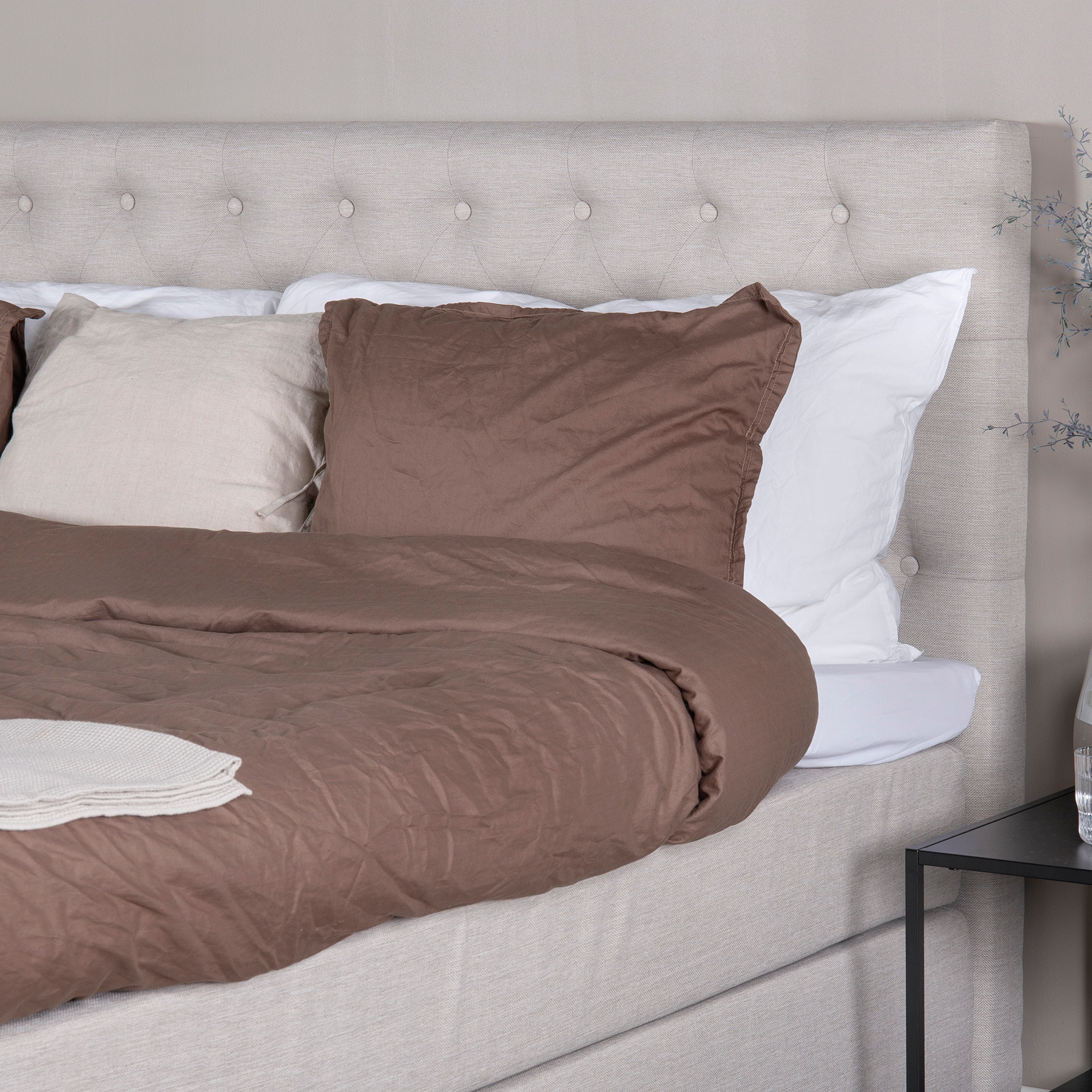 Kontinentalsäng Venture Home Rälla Tyg med Sänggavel Frösslunda