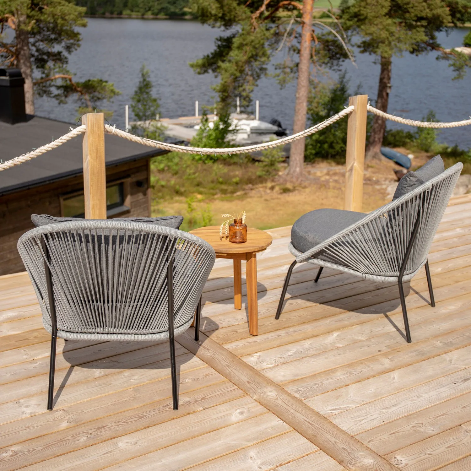 Loungeset Venture Home Chania Bord med 2 Lindos LoungeTrädgårdsstolar Utomhus