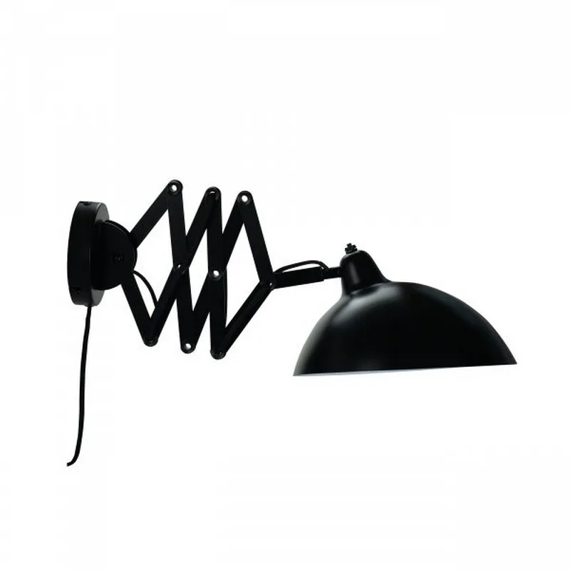 Vägglampa Dyberg Larsen Futura med Vikarm