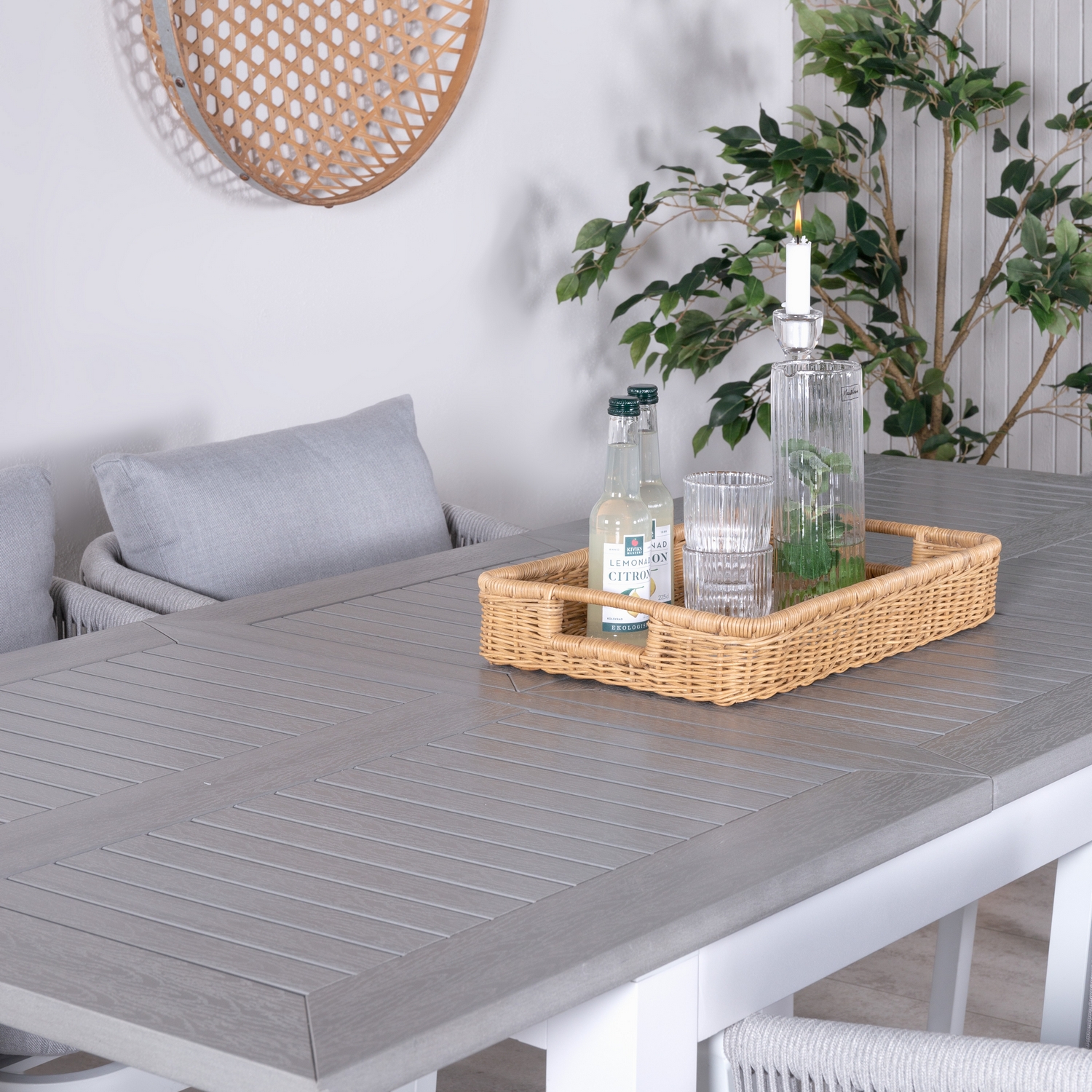 Matgrupp Venture Home Aleyna med 6 Virya Matstolar