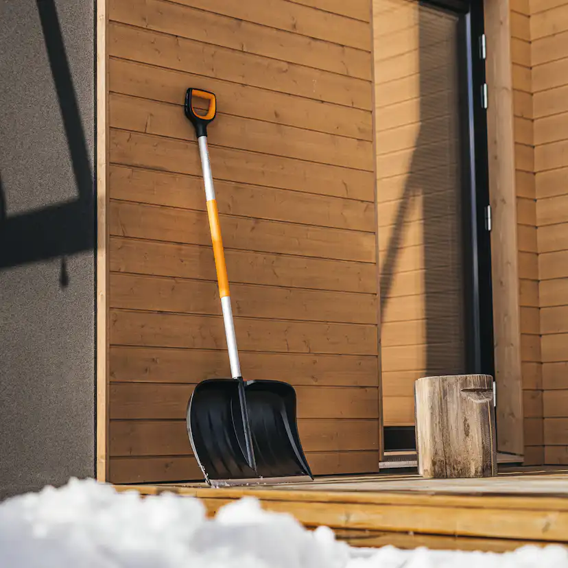 Snöraka Fiskars X-series