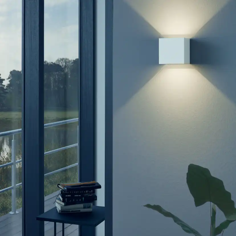 Vägglampa Eglo Calpino