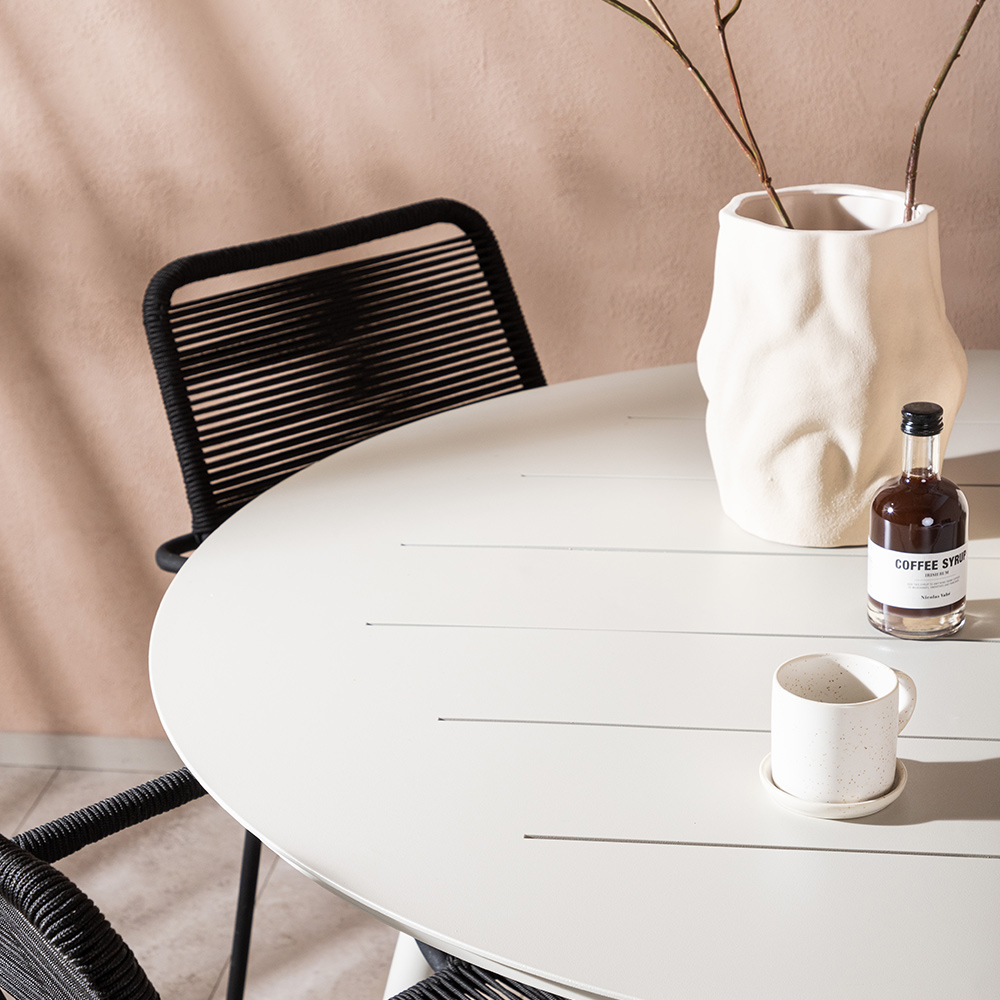 Matgrupp Venture Home Lina med 4 Lindos Stolar