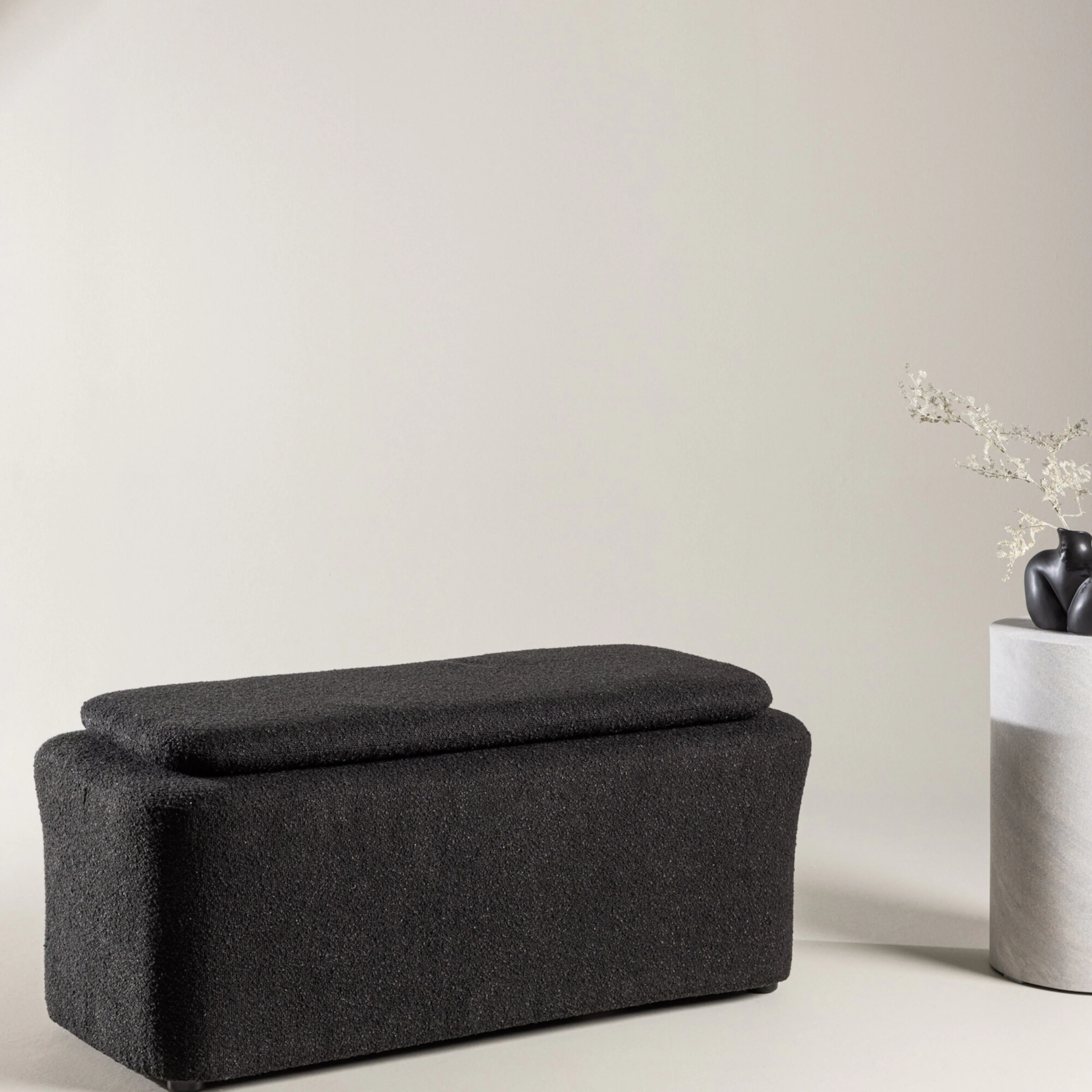 Laurel  Ottoman - Black boucle / Svart