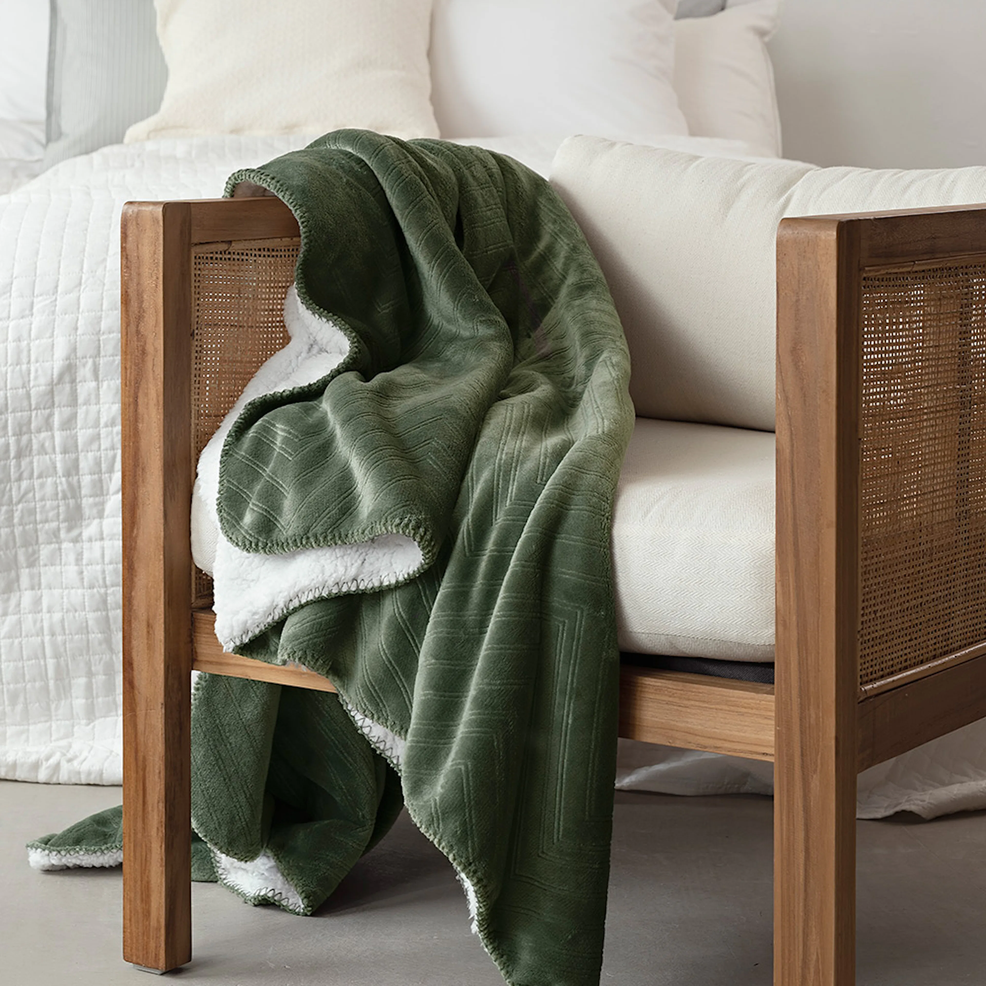 Pläd Borganäs of Sweden Sherpa