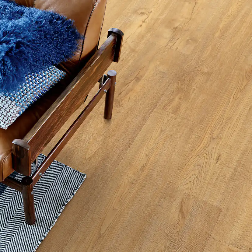Laminatgolv Modern Plank 4V - SCRAPED VINTAGE OAK Original Excellence