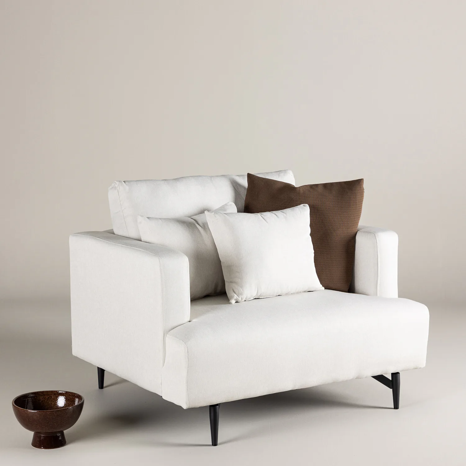 Sofia Single Sofa - Black / Beige Fabric / linen Beige