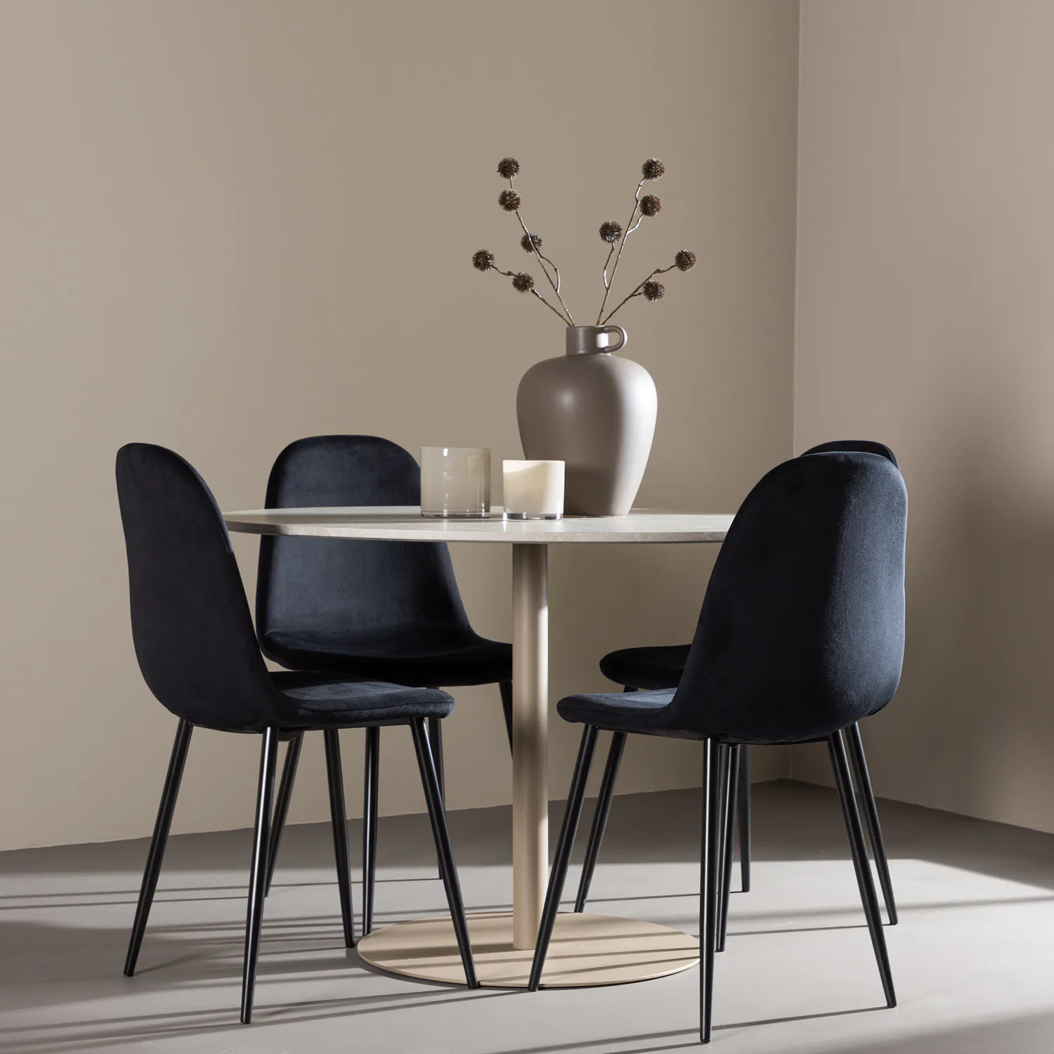 Beige/Svart