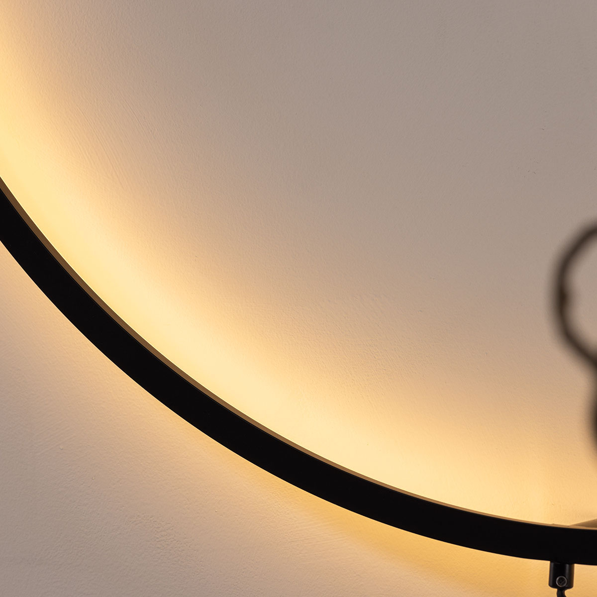 Vägglampa Vind Sörmjöle x Josefin Lustig Svart Aluminium Dimbar