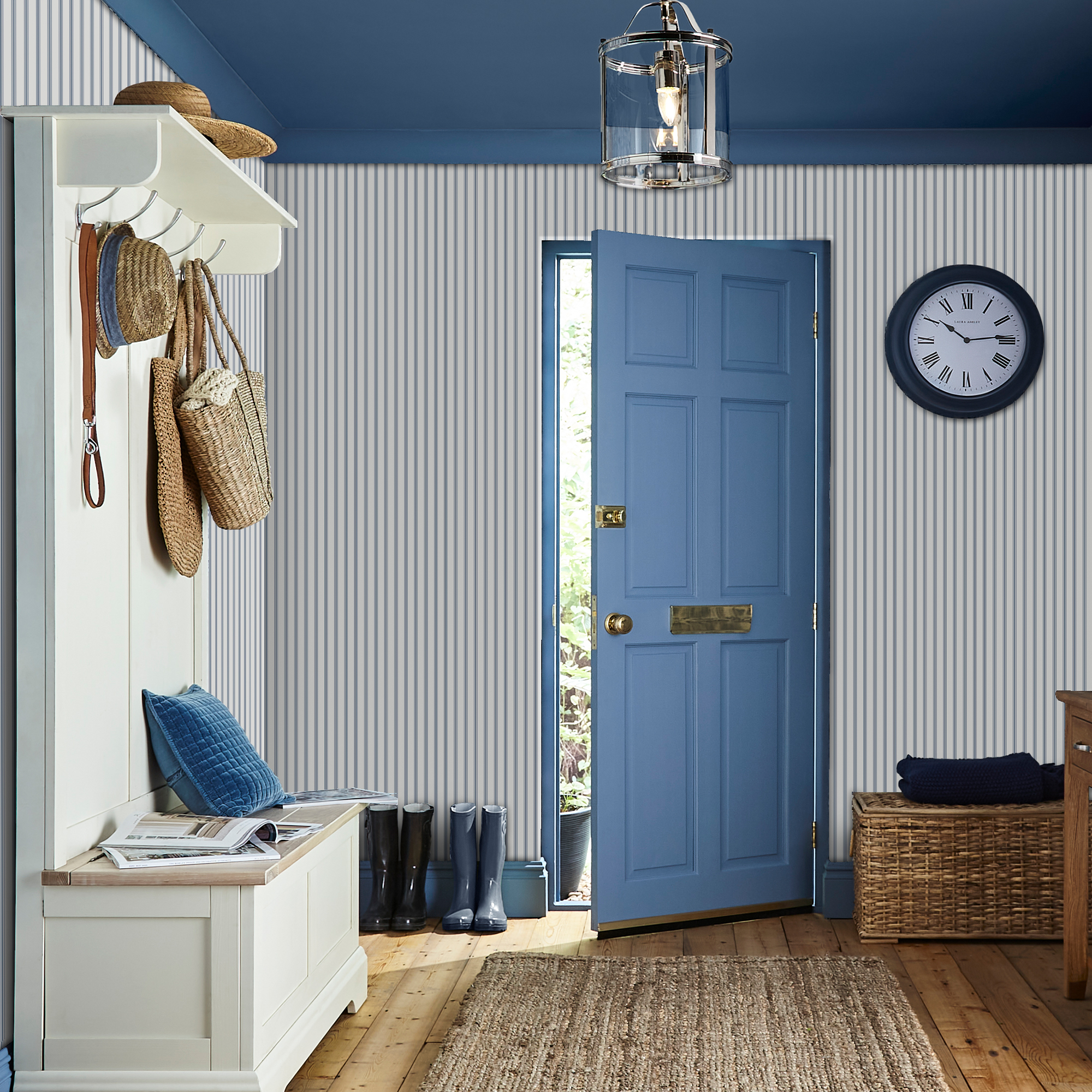 Tapet Laura Ashley Farnworth Stripe Smoke Blå 122752