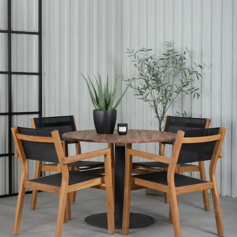 Matgrupp Venture Home Canne med 4 Vum Stapelbara Matstolar