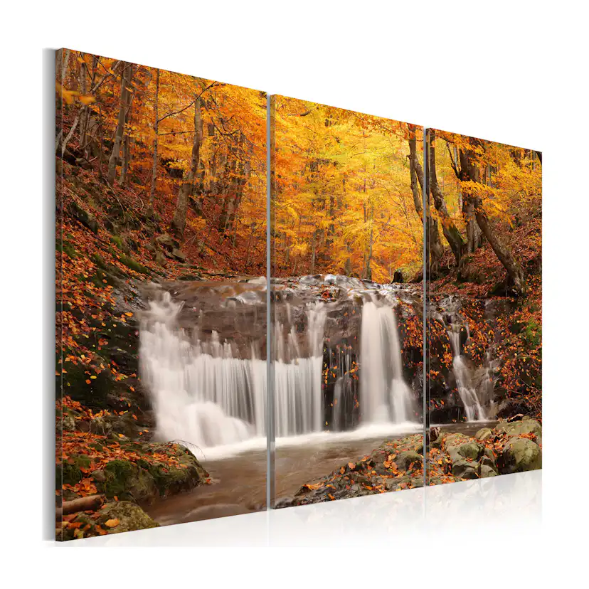 Tavla Arkiio A Waterfall In The Middle Of Fall Trees