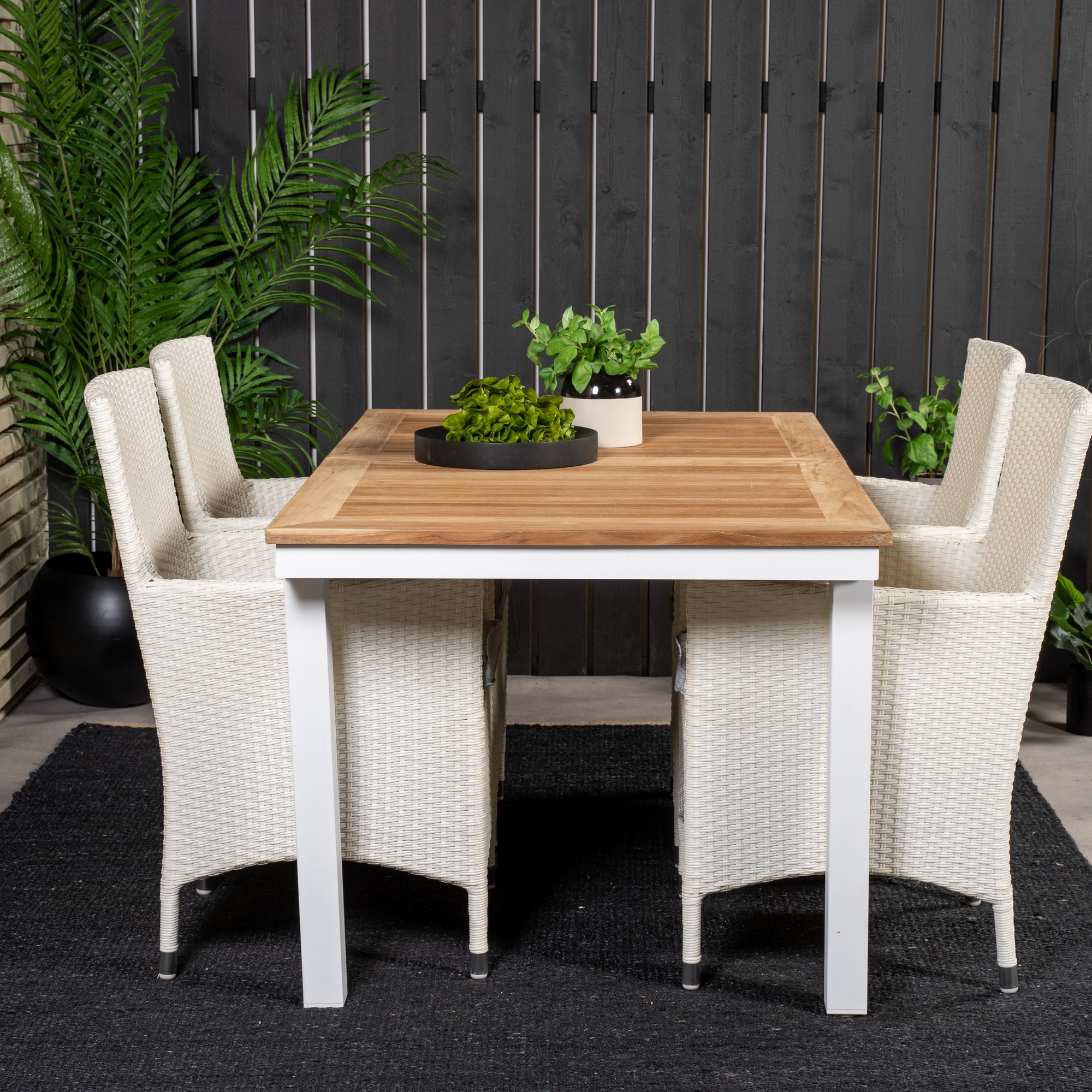 Matgrupp Venture Home Perla 160/240 med 4 Milwa Stolar