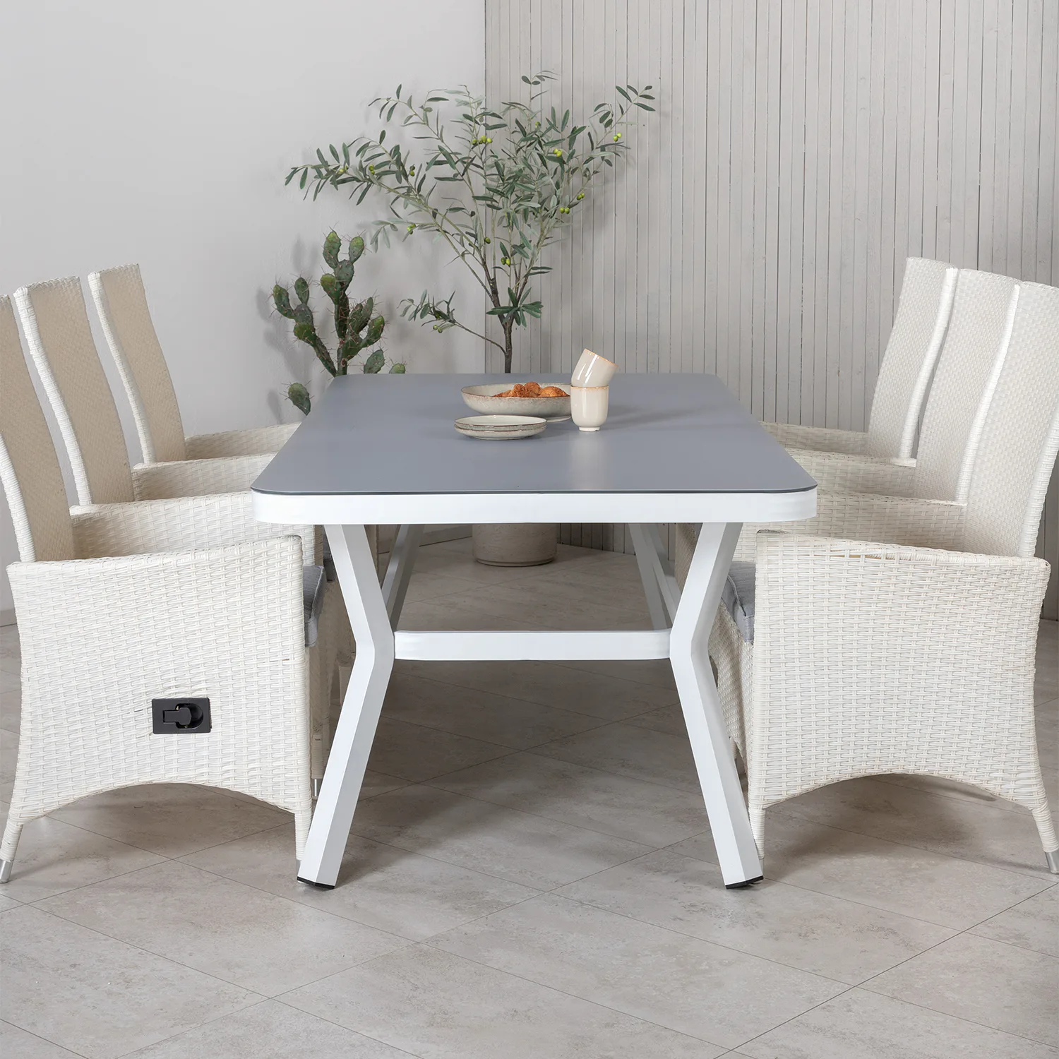 Matgrupp Venture Home Virya 160x90 cm med 6 Padova Reclinerfåtöljer
