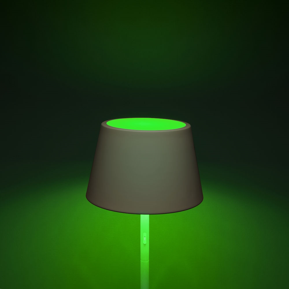 Golvlampa Gnosjö Konstsmide Pomezia USB
