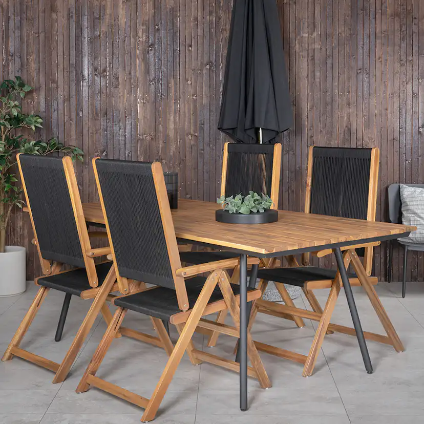 Matgrupp Venture Home Chane med 4 Jimbo Vikbara Matstolar