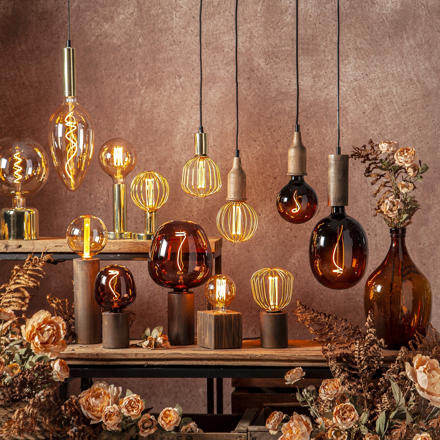 LED-lampa Star Trading E27 G125 Basket Gold