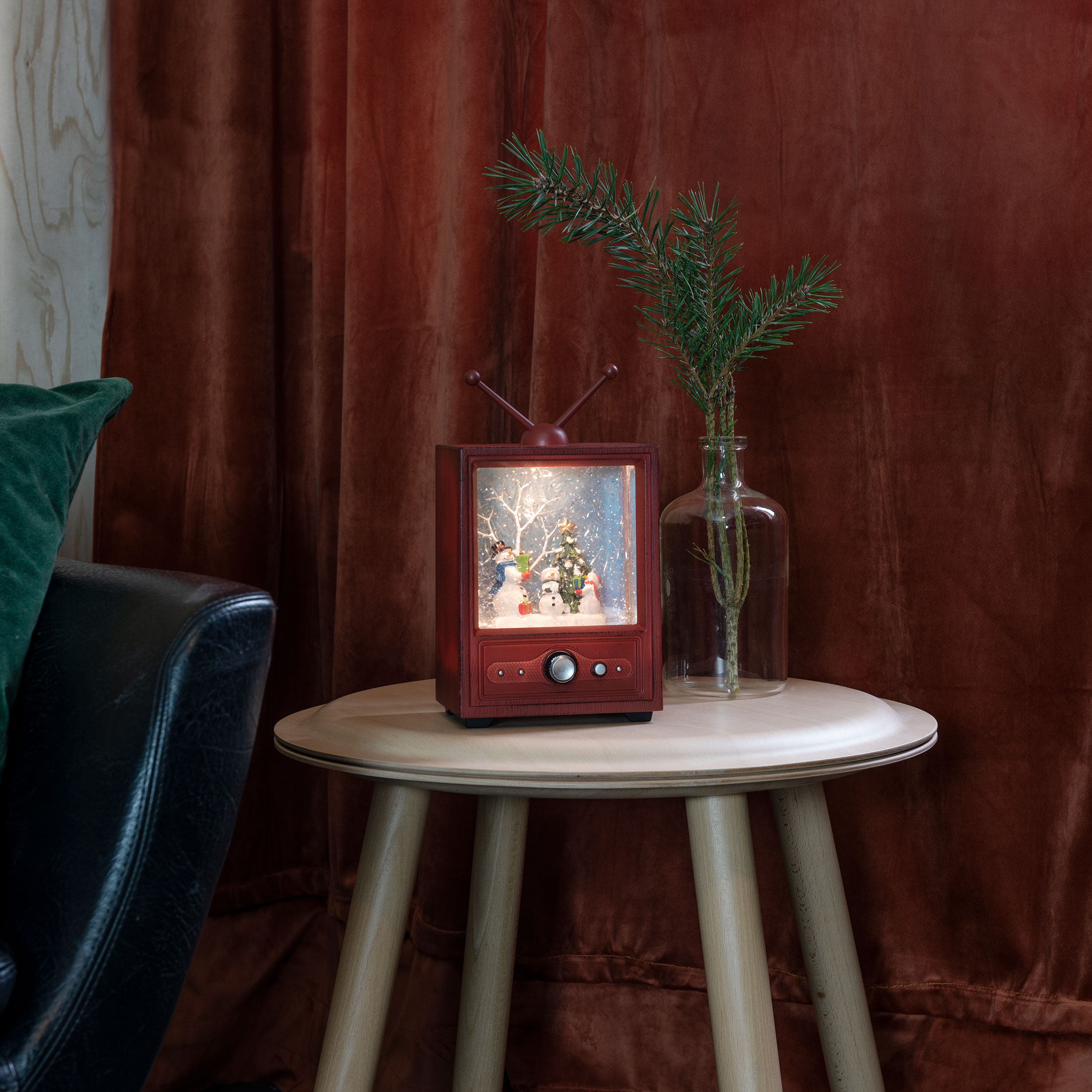 Lykta Gnosjö Konstsmide Vattenfylld TV med Snögubbar