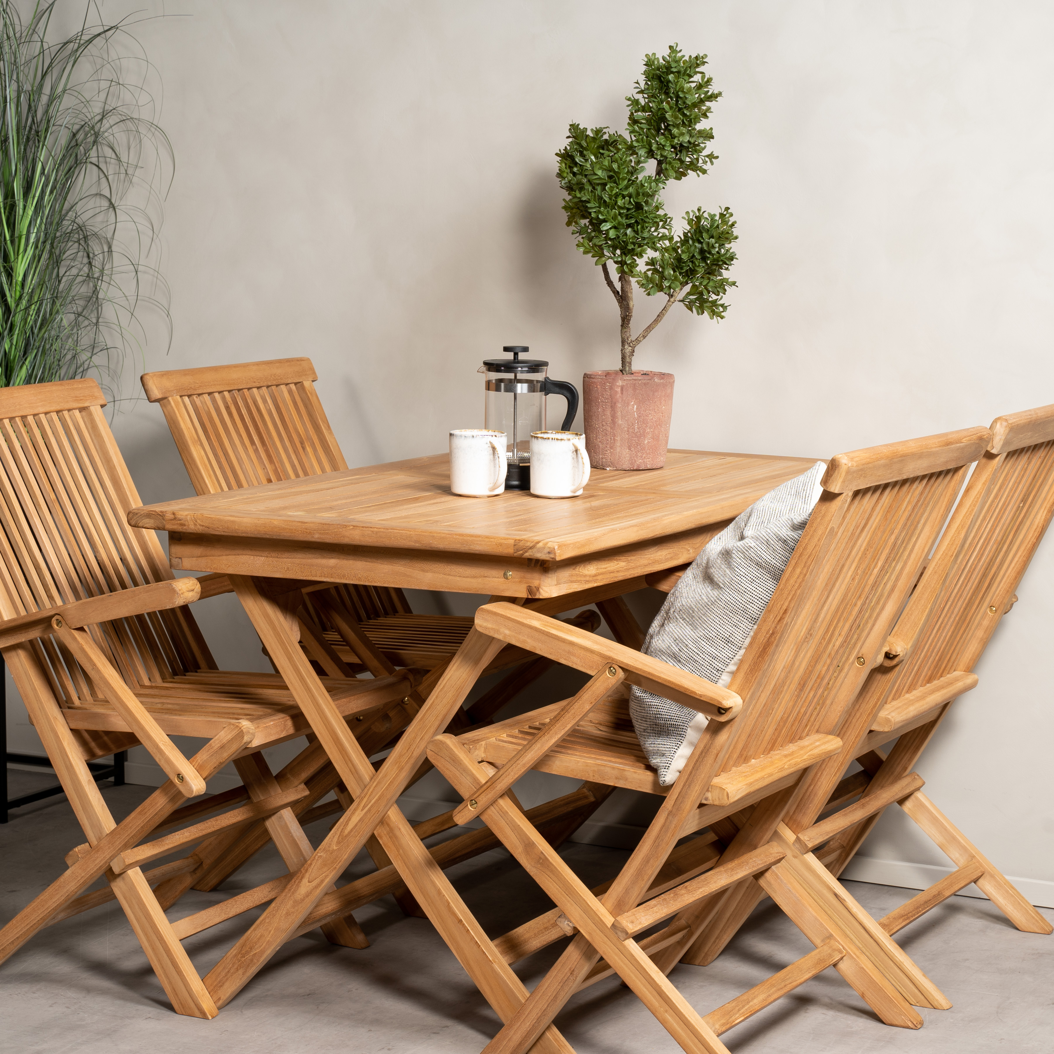 Matgrupp Venture Home Kiara 120 med 4 Stolar Med Armstöd