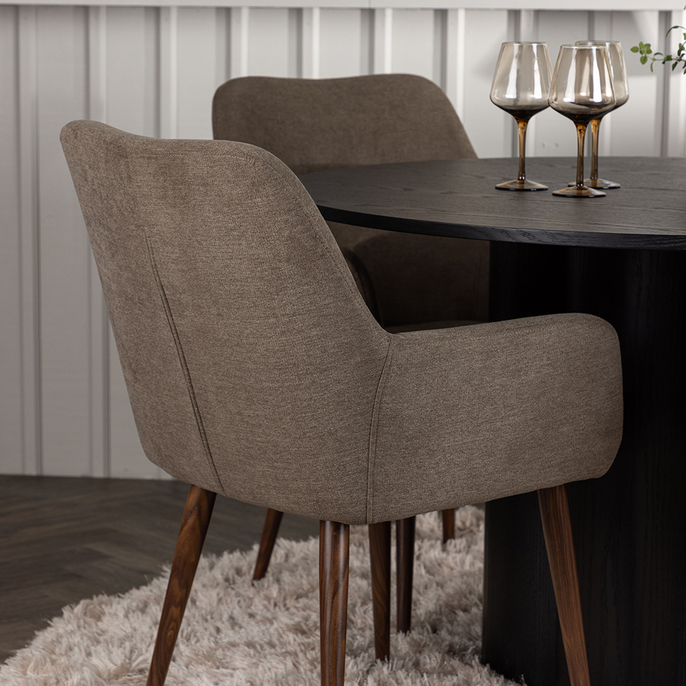 Matgrupp Venture Home Olivia Ø110 cm med 4 st Tomorrow stolar