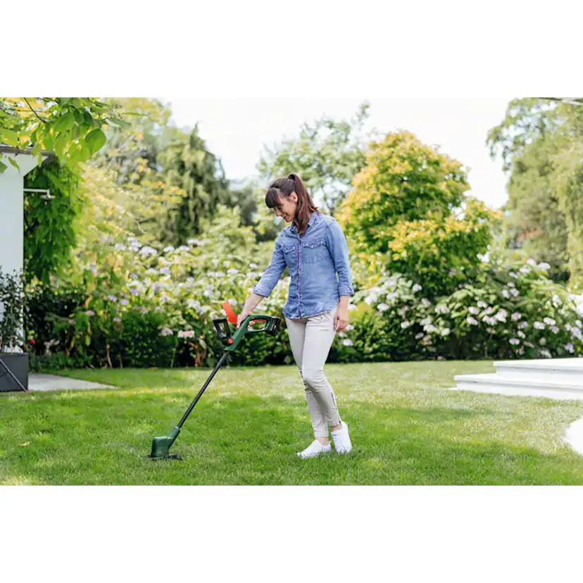 Grästrimmer Bosch Power Tools Easygrasscut med 2 st Batteri och Laddare