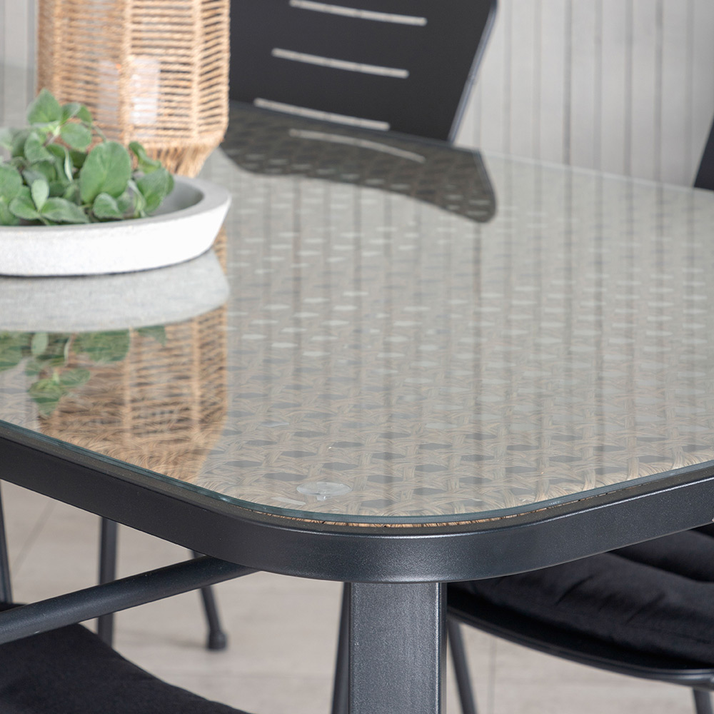 Matgrupp Venture Home Olle med 4 Nime Matstolar