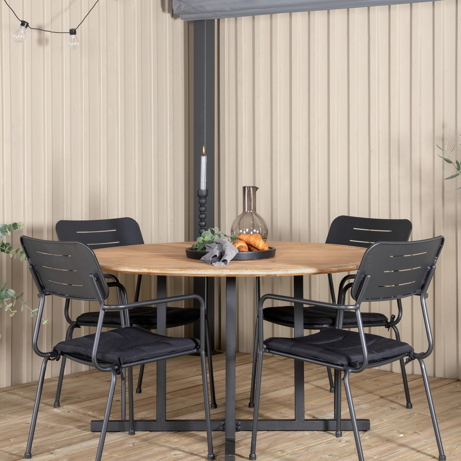 Matgrupp Venture Home Zurc med 4 Nime Matstolar