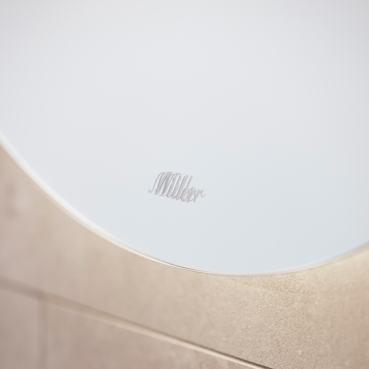 Badrumsspegel Miller Badrum Ambient DIM Oval