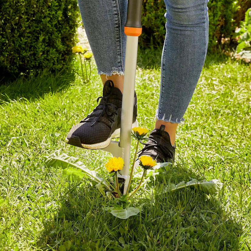 Ogräsupptagare Gardena med Fotstöd