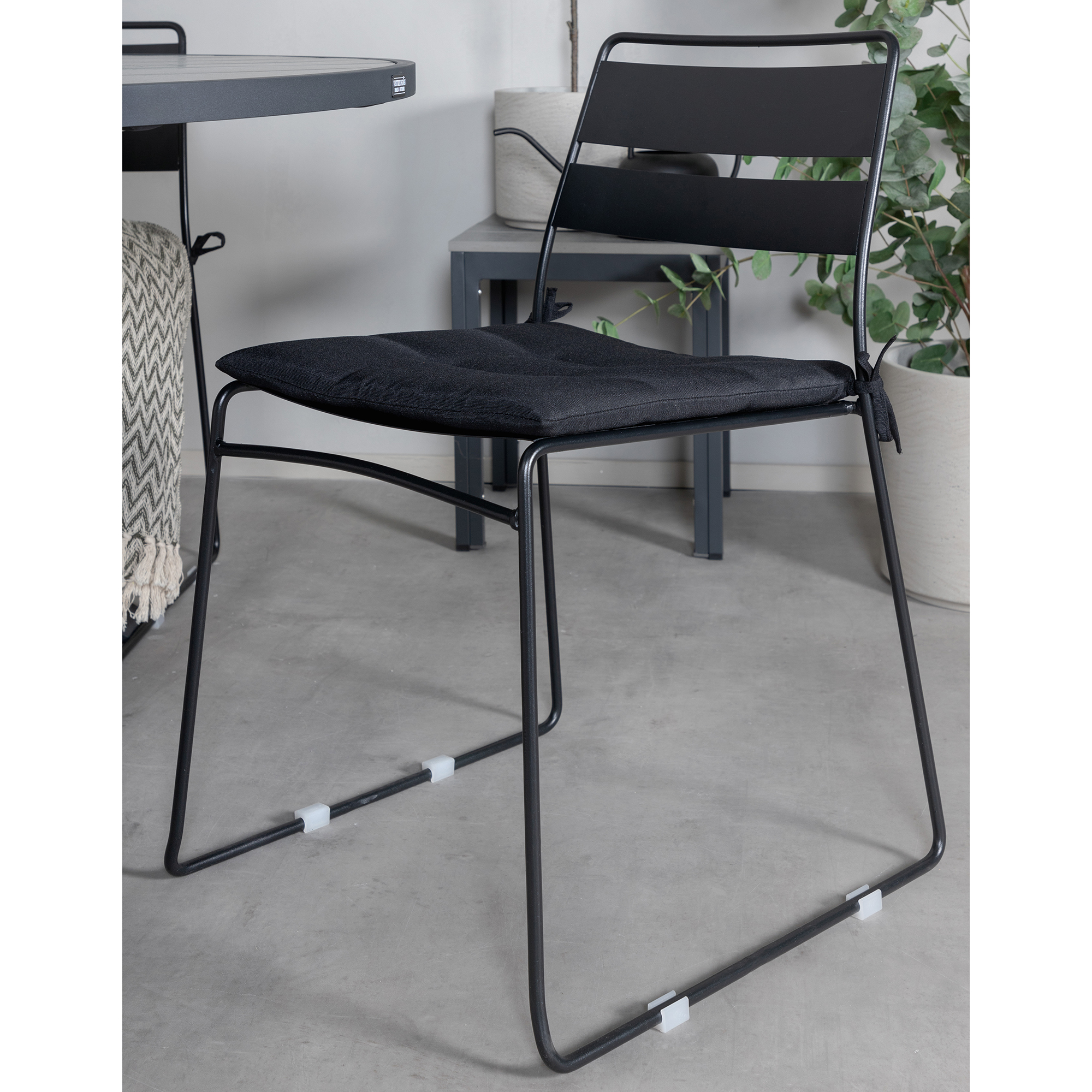Matgrupp Venture Home Pincy med 4 Lawrence Matstolar