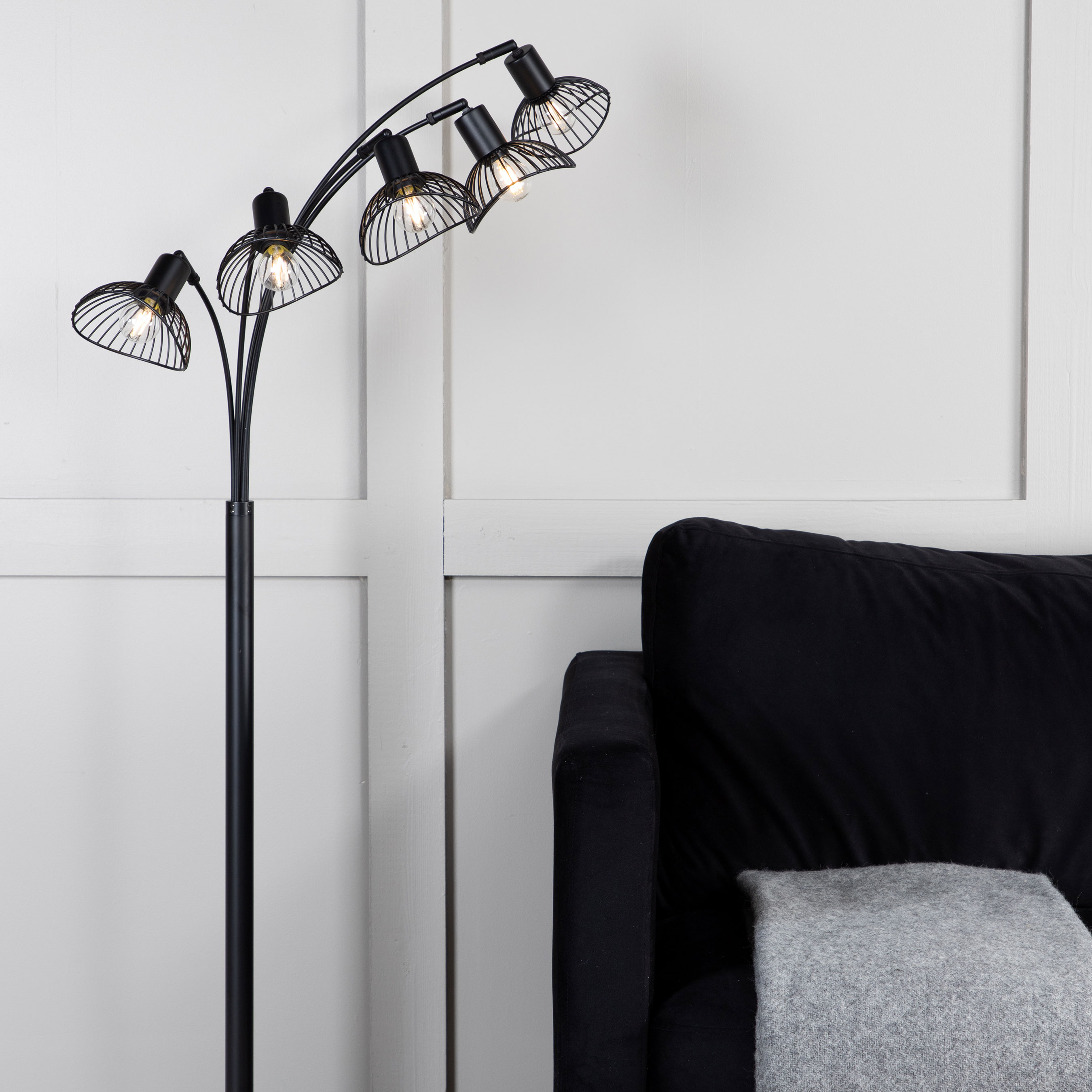 Golvlampa Venture Home Elsa 5L