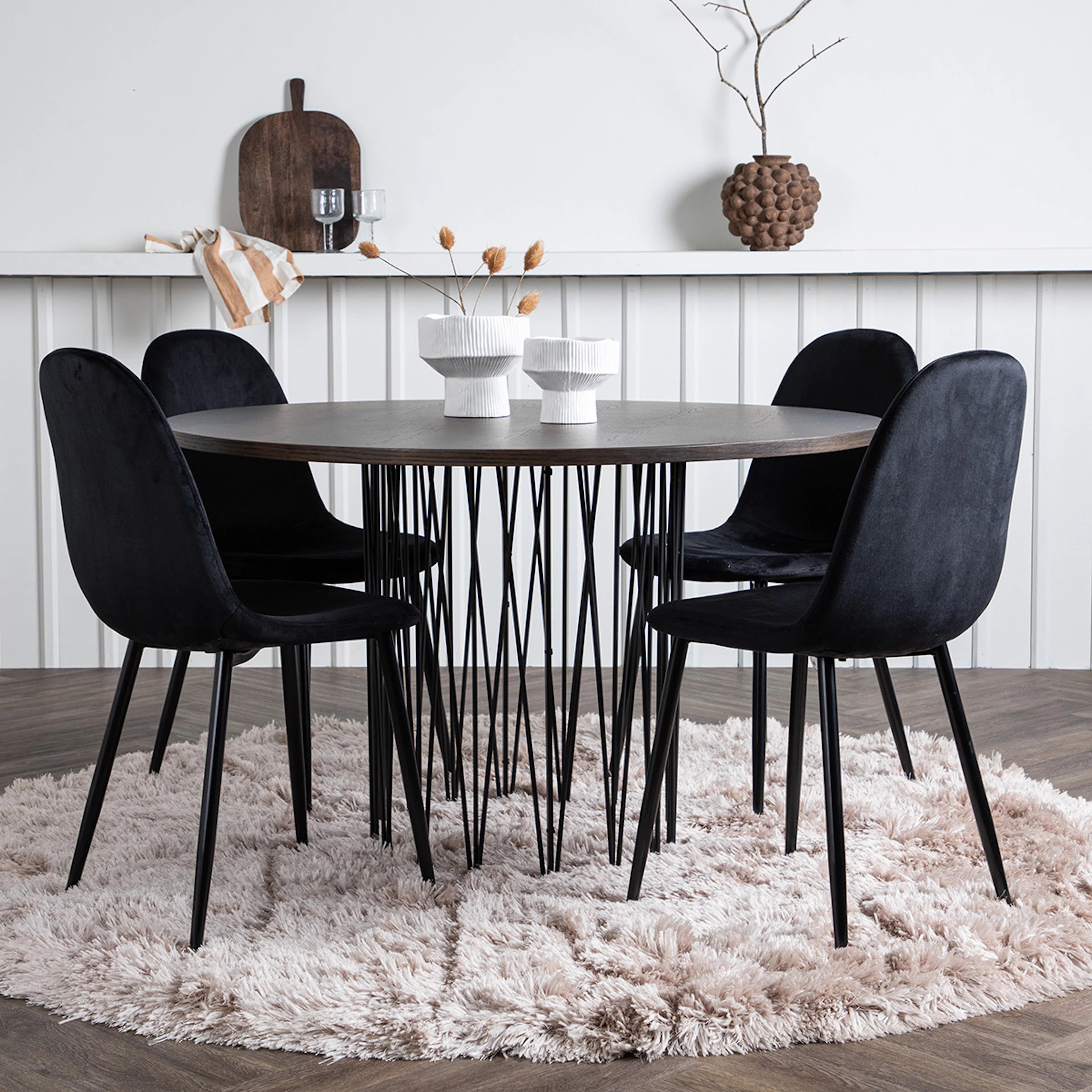 Svart/Ek