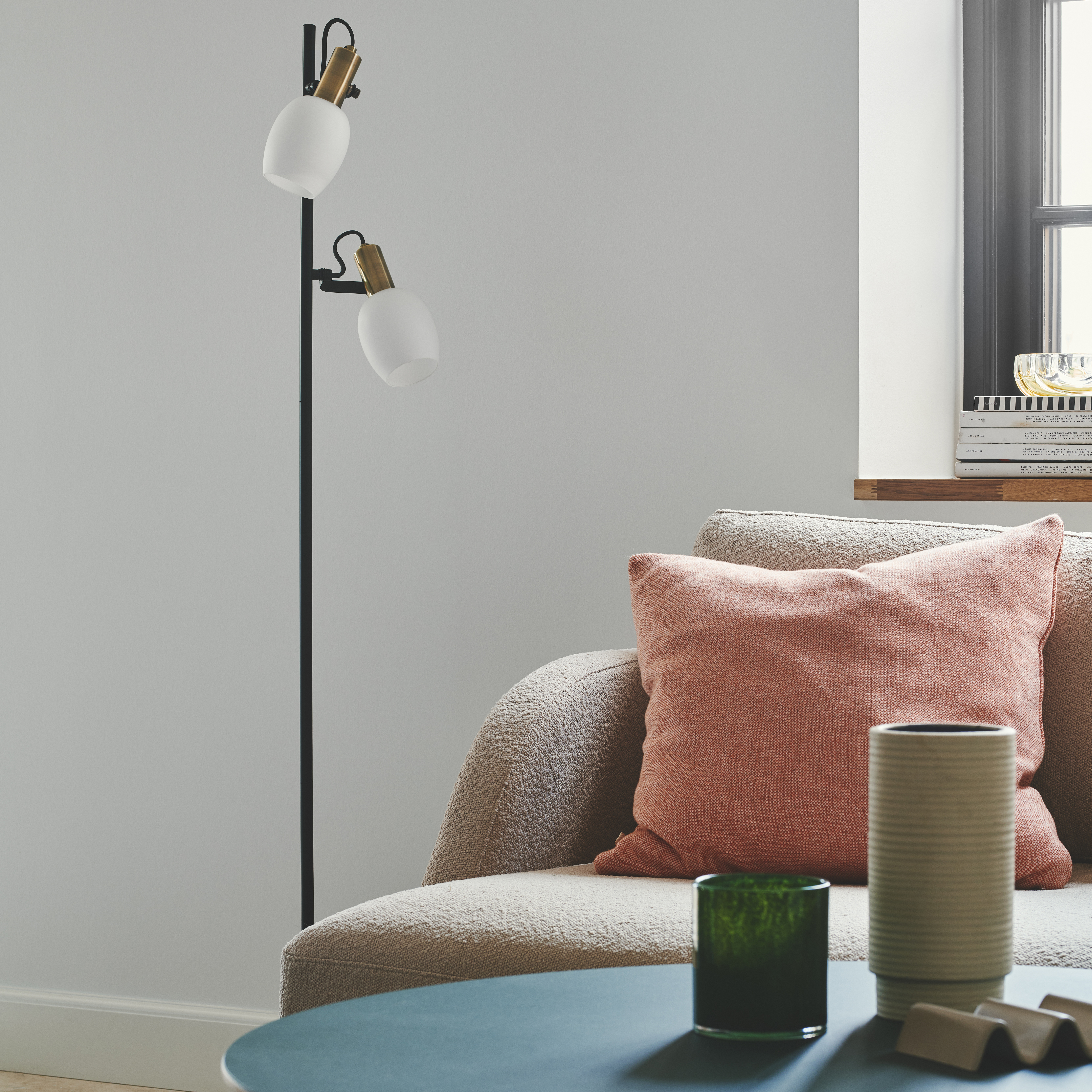 Golvlampa Nordlux Arild