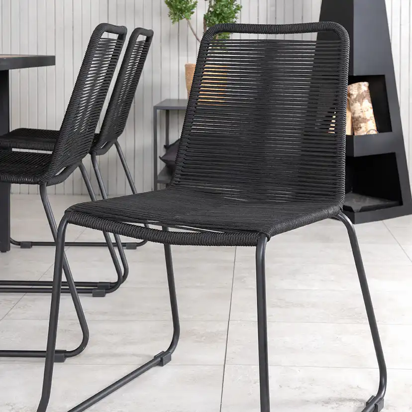 Matgrupp Venture Home King med 6 Lumi Stapelbara Matstolar